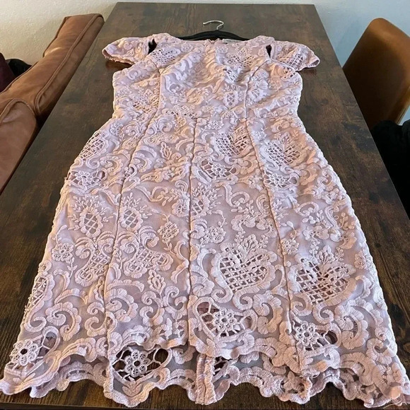 nikibiki pink crochet cup sleeve dress size m - Picture 7 of 16